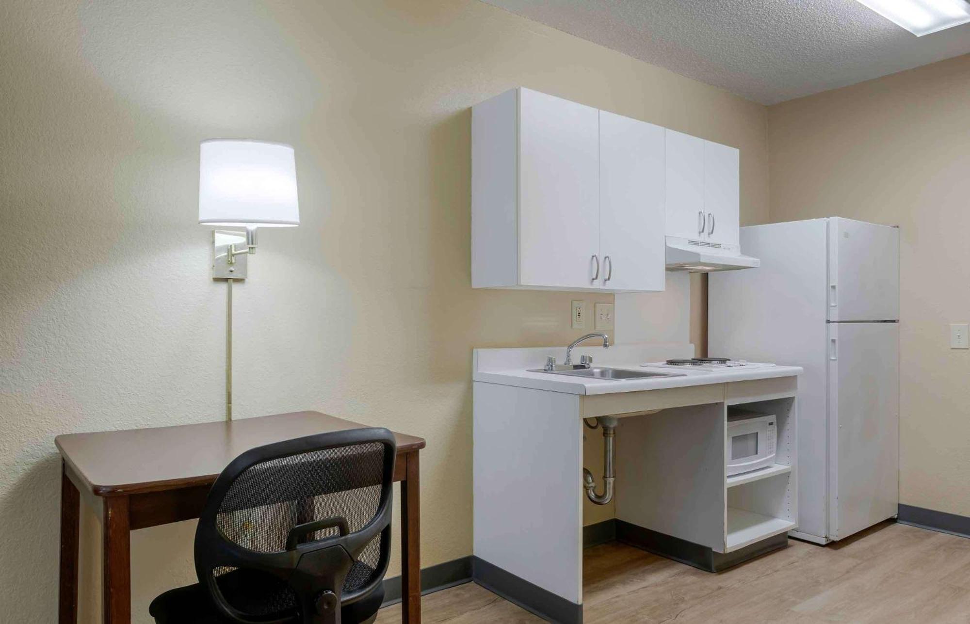 Extended Stay America Suites - Houston - Galleria - Uptown Екстер'єр фото