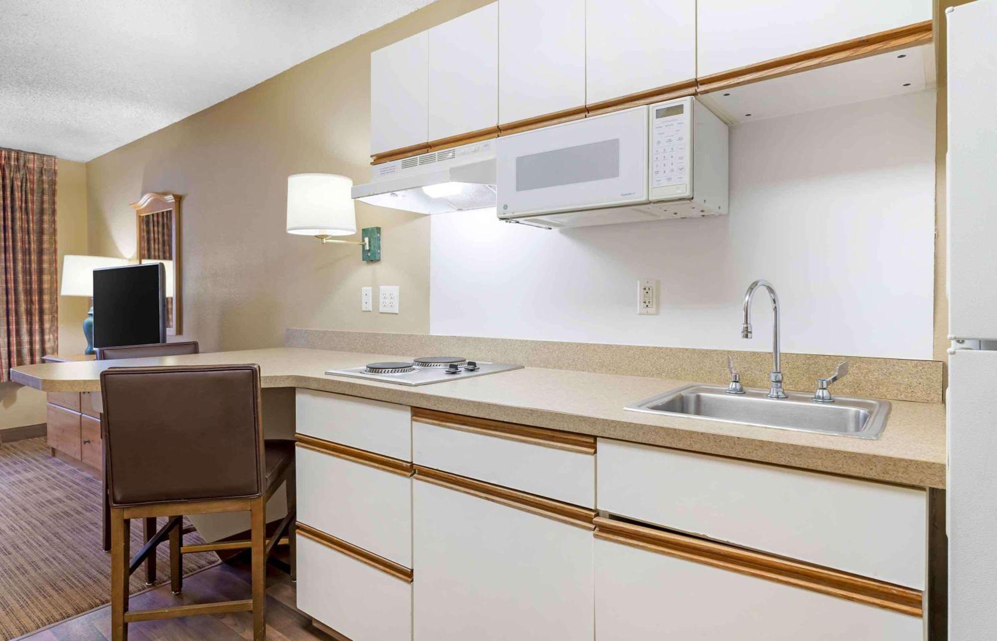 Extended Stay America Suites - Houston - Galleria - Uptown Екстер'єр фото