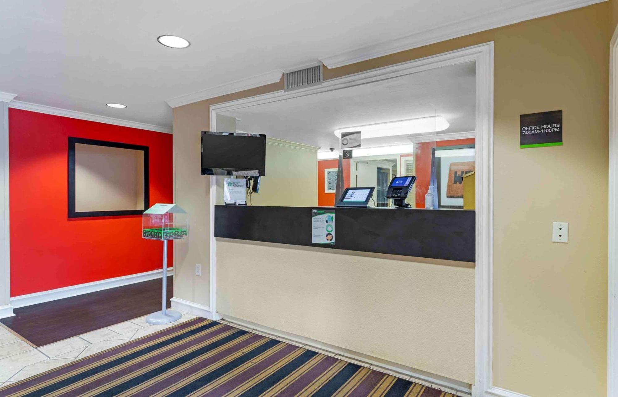 Extended Stay America Suites - Houston - Galleria - Uptown Екстер'єр фото